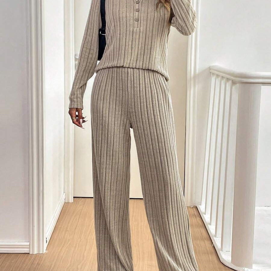 Loose Button Pit Stripes Knitting Suit